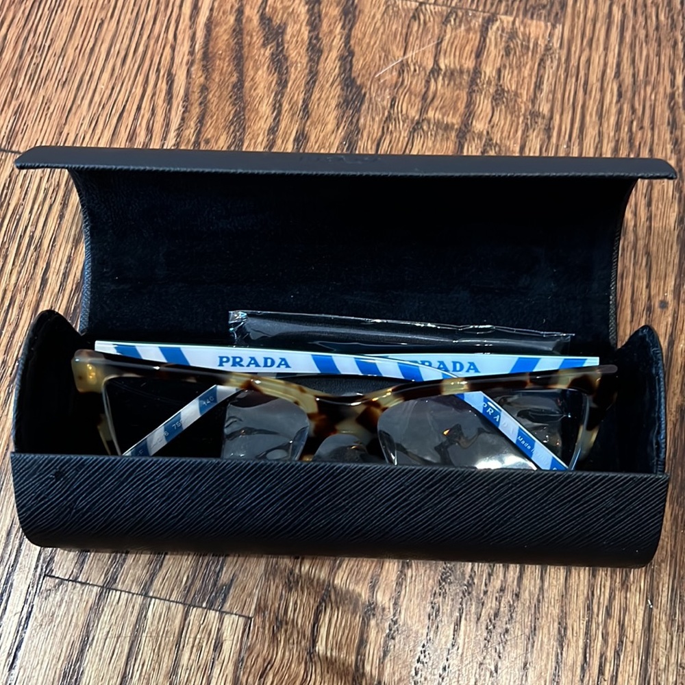 Prada Glasses - Picture 8 of 8